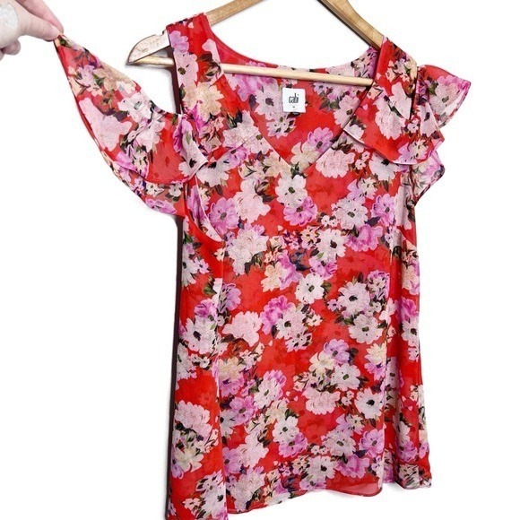 Cabi Red Floral Cold Shoulder Ruffle Sleeve Womens Top V-Neck Blouse 5352 Medium - Picture 2 of 8